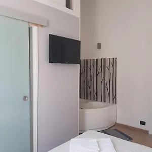 https://luxury-home-1.sicilyhotelsitaly.net